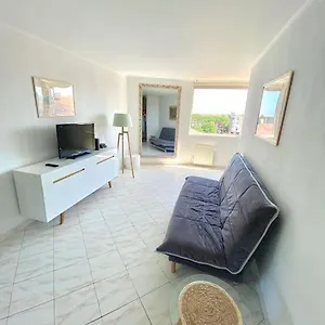 Spacieux 65m2, Avec Piscine Et Parking Appartement Fréjus